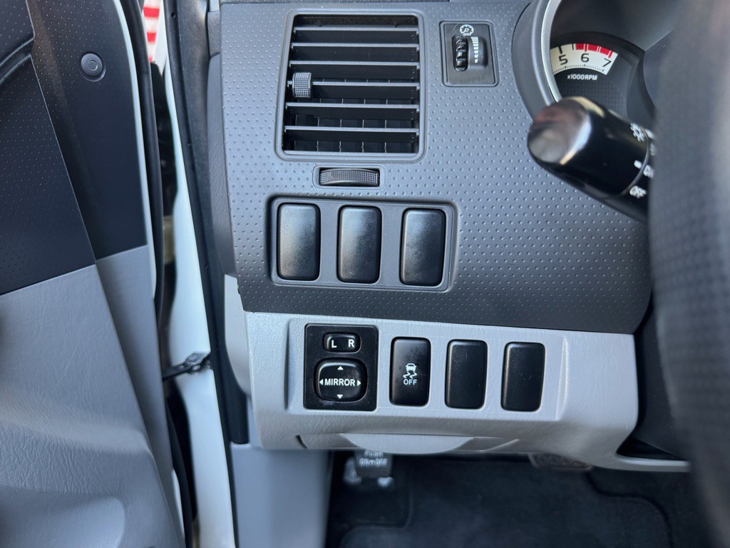 2013 Toyota Tacoma Image 18