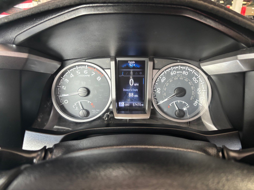 2017 Toyota Tacoma Image 13