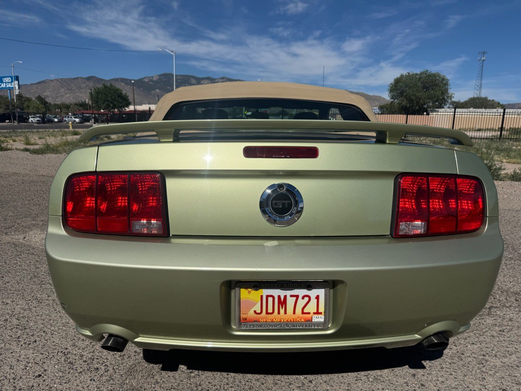 2006 Ford Mustang Image 8