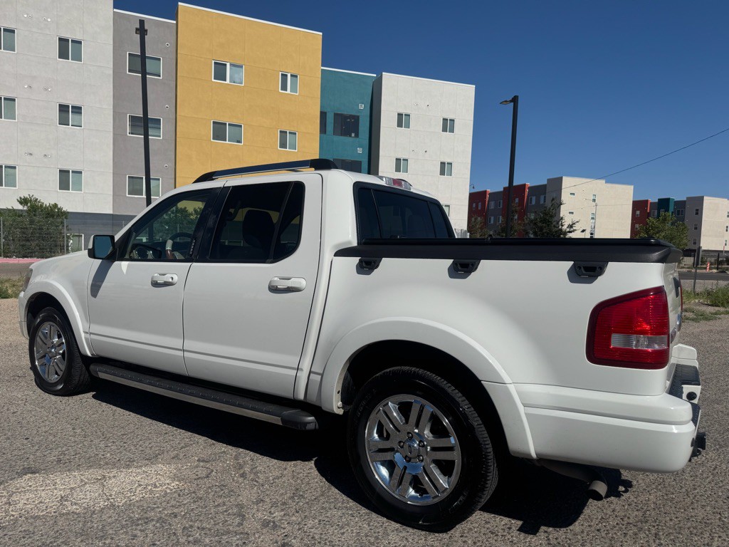 2010 Ford Explorer Image 7