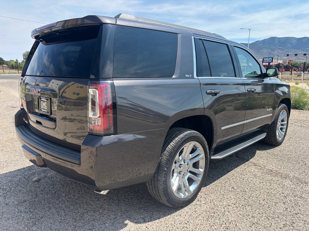 2017 GMC Yukon Image 3