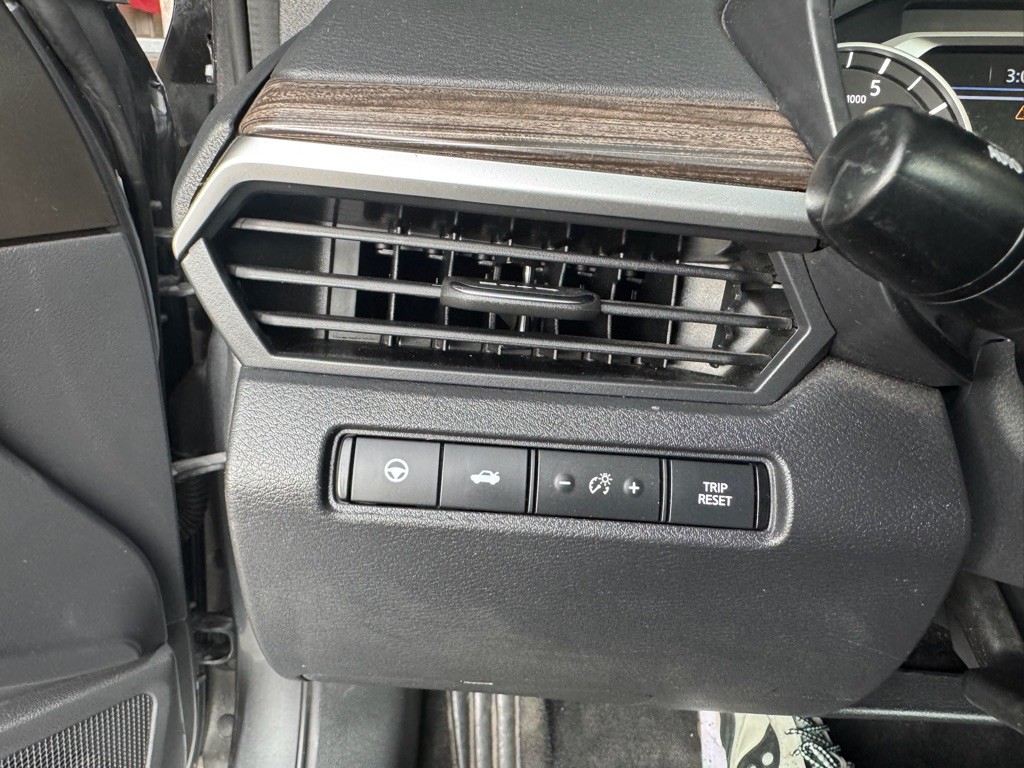 2019 Nissan Altima Image 17