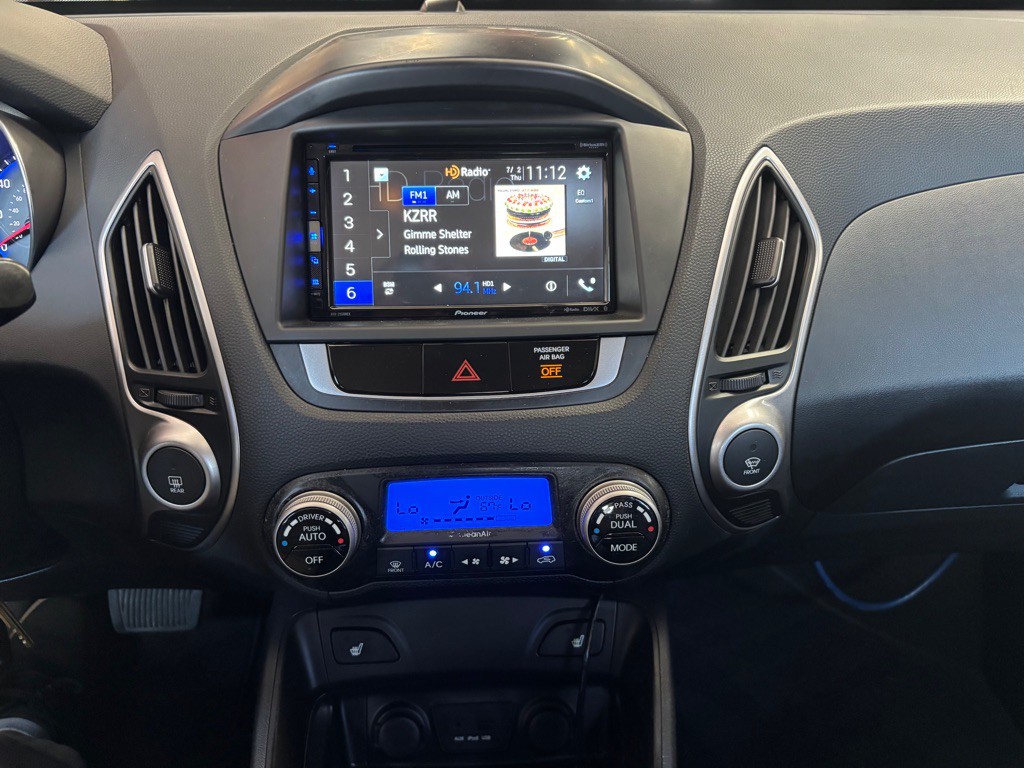 2010 Hyundai Tucson Image 15
