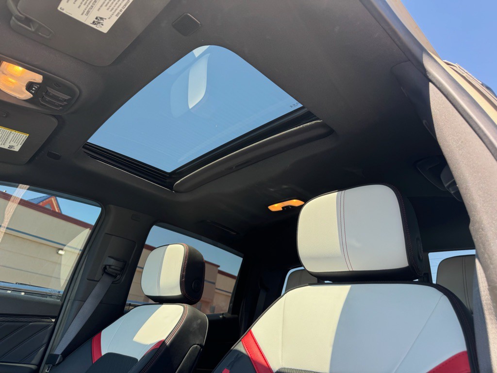 2024 GMC Canyon Image 17