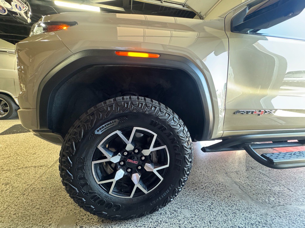 2024 GMC Canyon Image 18