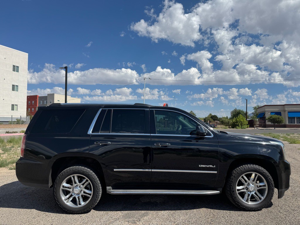 2015 GMC Yukon Image 2