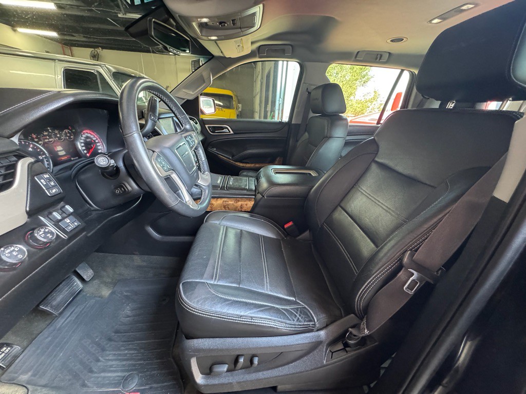 2015 GMC Yukon Image 10