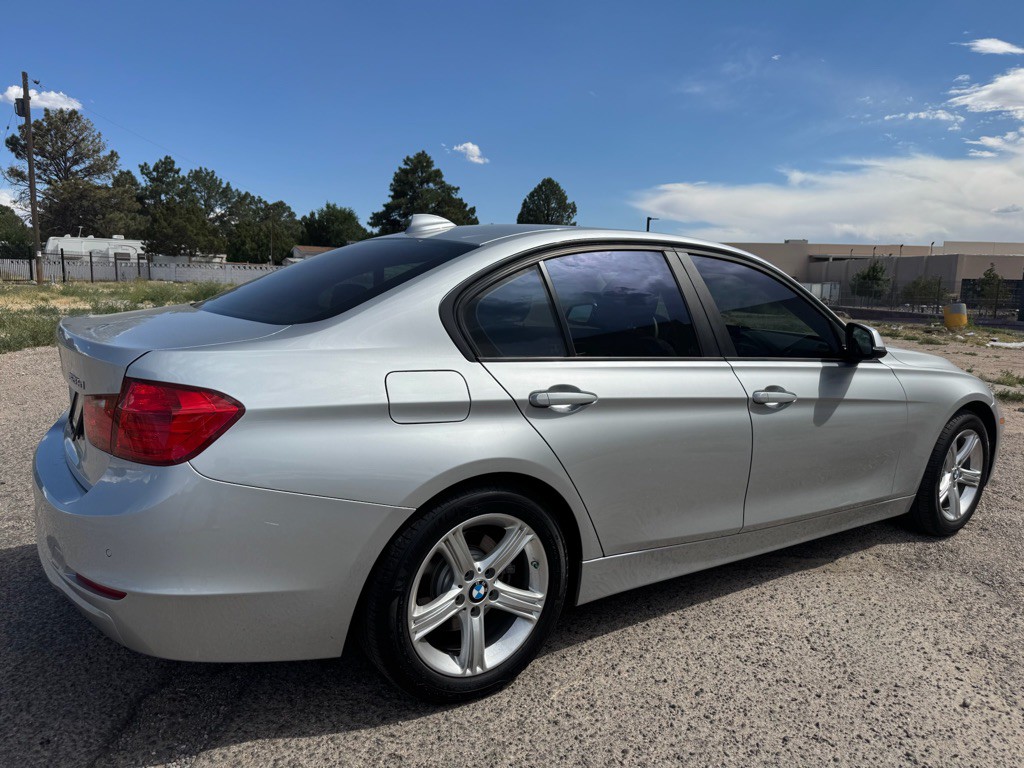 2014 BMW 3 Series Image 3