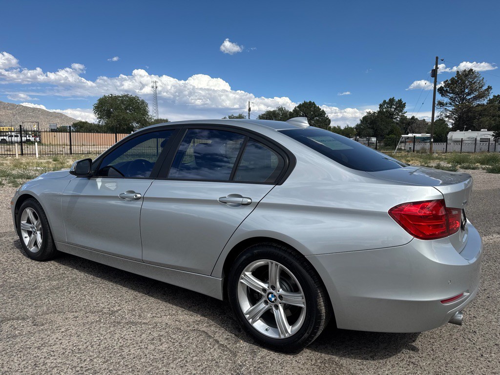2014 BMW 3 Series Image 7