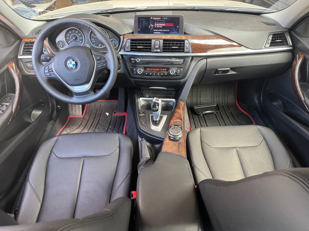 2014 BMW 3 Series Image 15