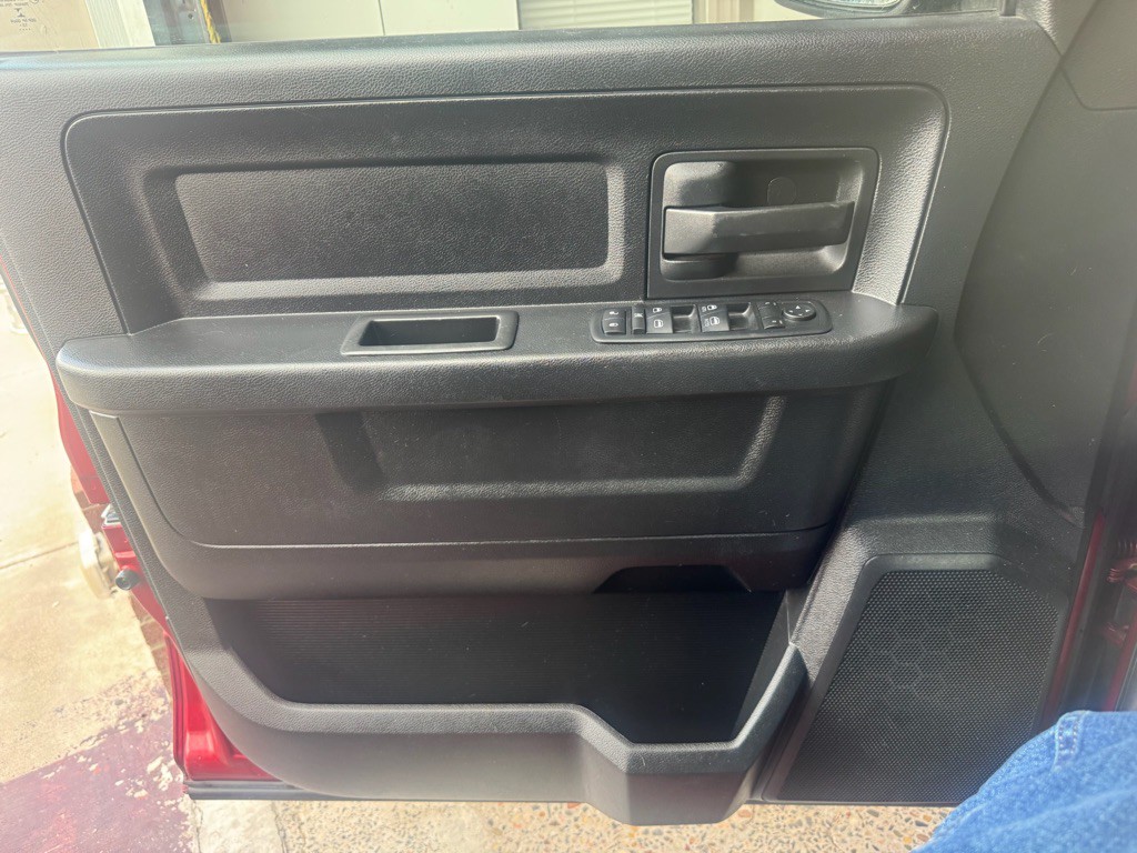 2014 RAM 1500 Image 16