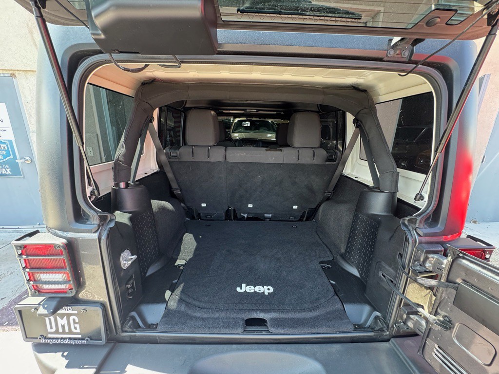 2014 Jeep Wrangler Unlimited Image 12