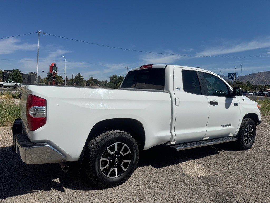 2015 Toyota Tundra Image 3