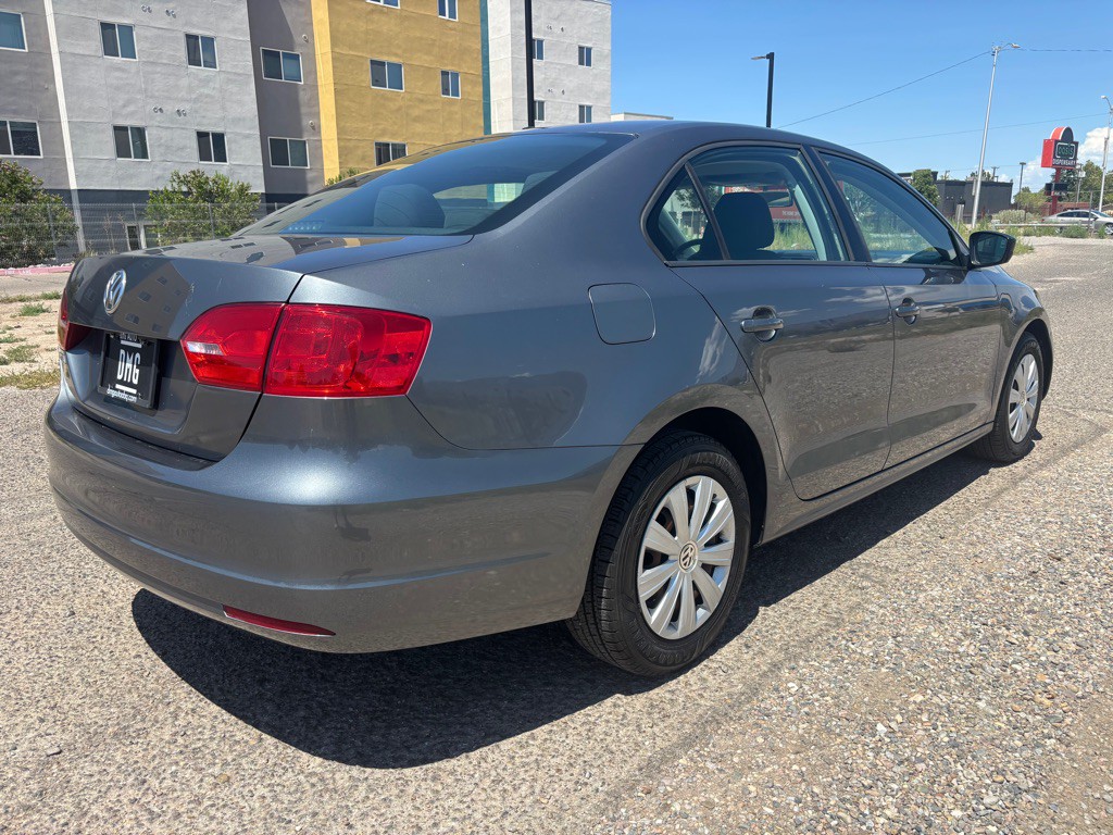 2012 Volkswagen Jetta Image 3