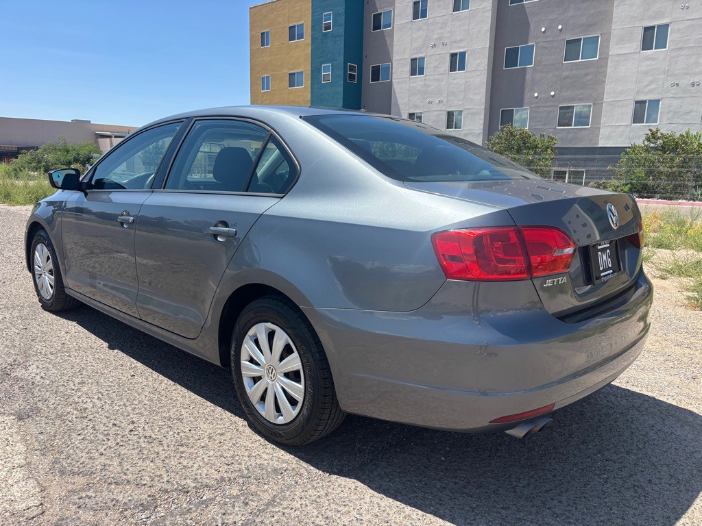 2012 Volkswagen Jetta Image 7