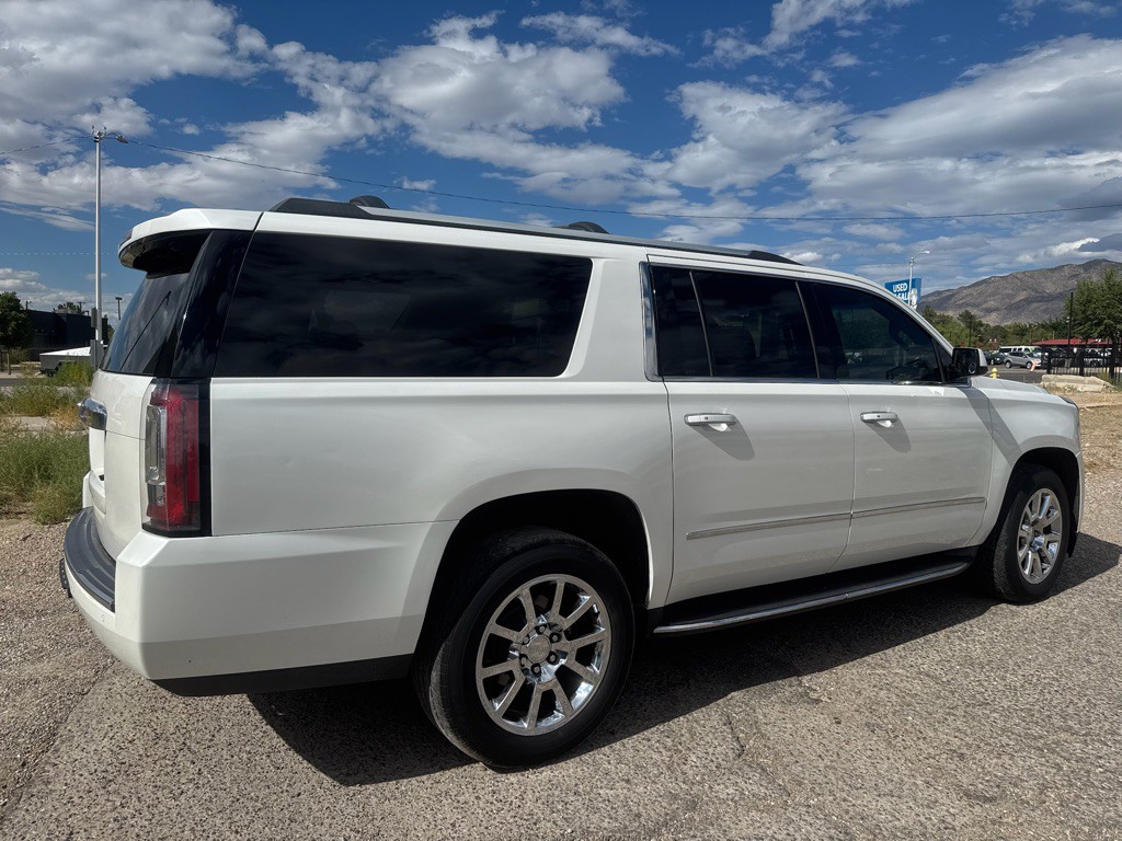 2016 GMC Yukon Image 3