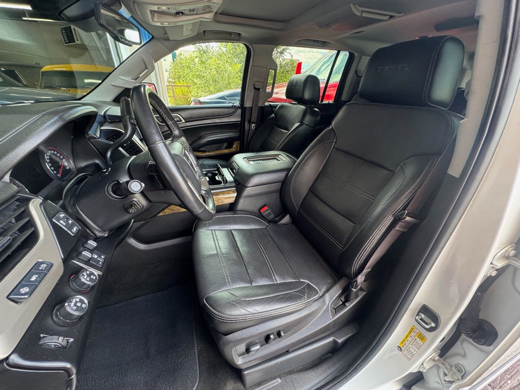 2016 GMC Yukon Image 10