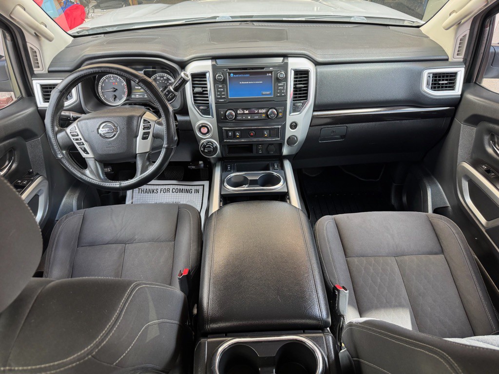 2017 Nissan Titan Image 15