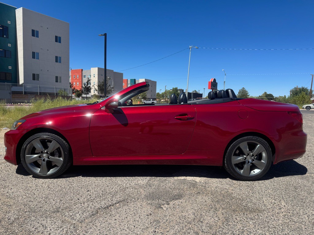 2011 Lexus IS Image 6