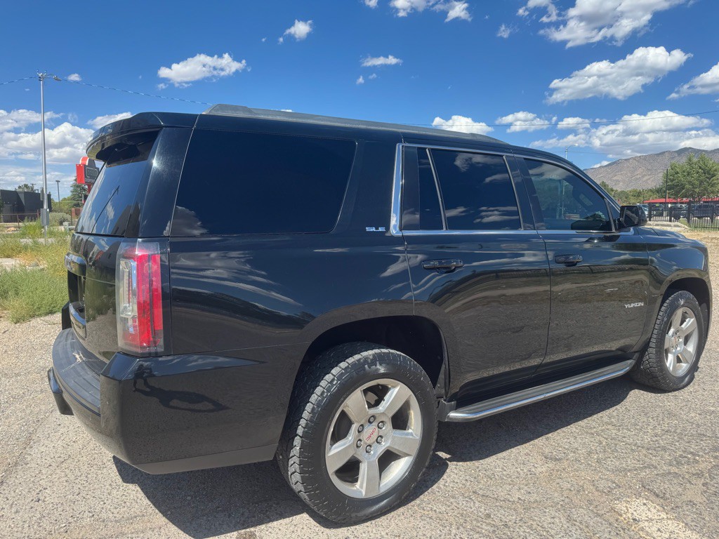 2018 GMC Yukon Image 3