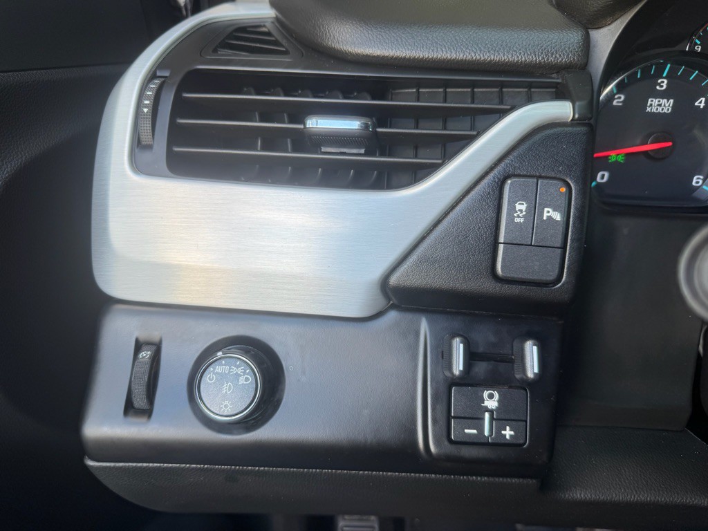 2018 GMC Yukon Image 17