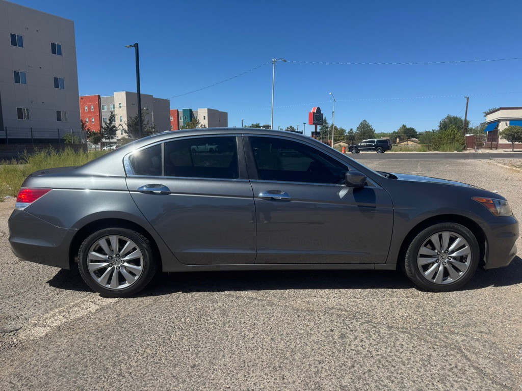 2011 Honda Accord Image 4