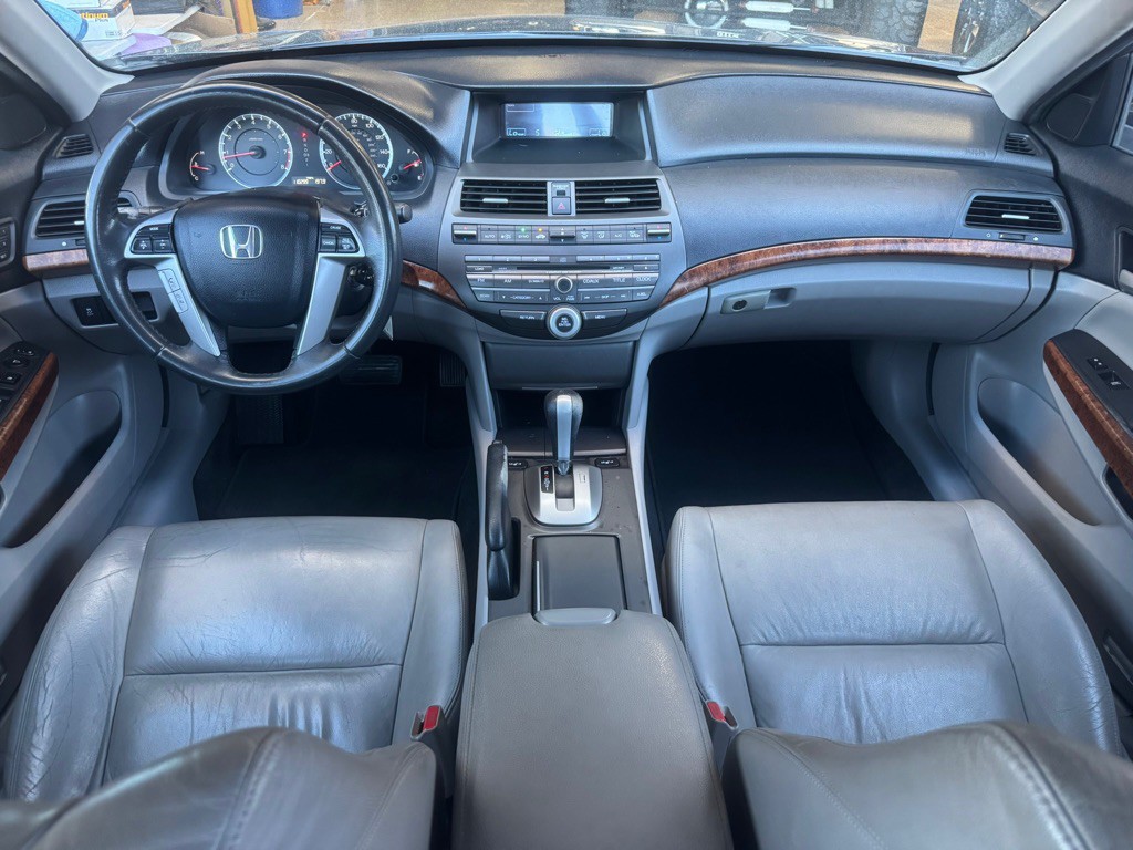 2011 Honda Accord Image 15