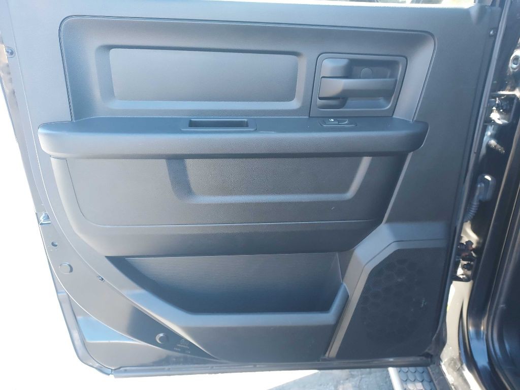 2013 RAM 1500 Image 11