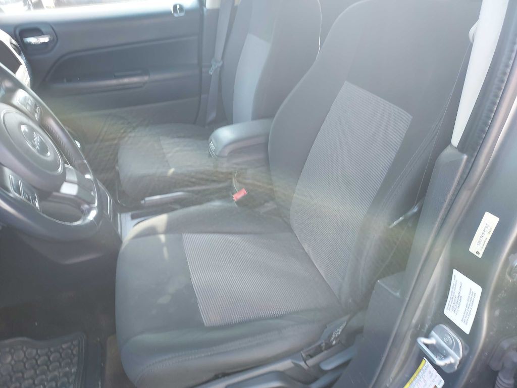 2014 Jeep Patriot Image 9