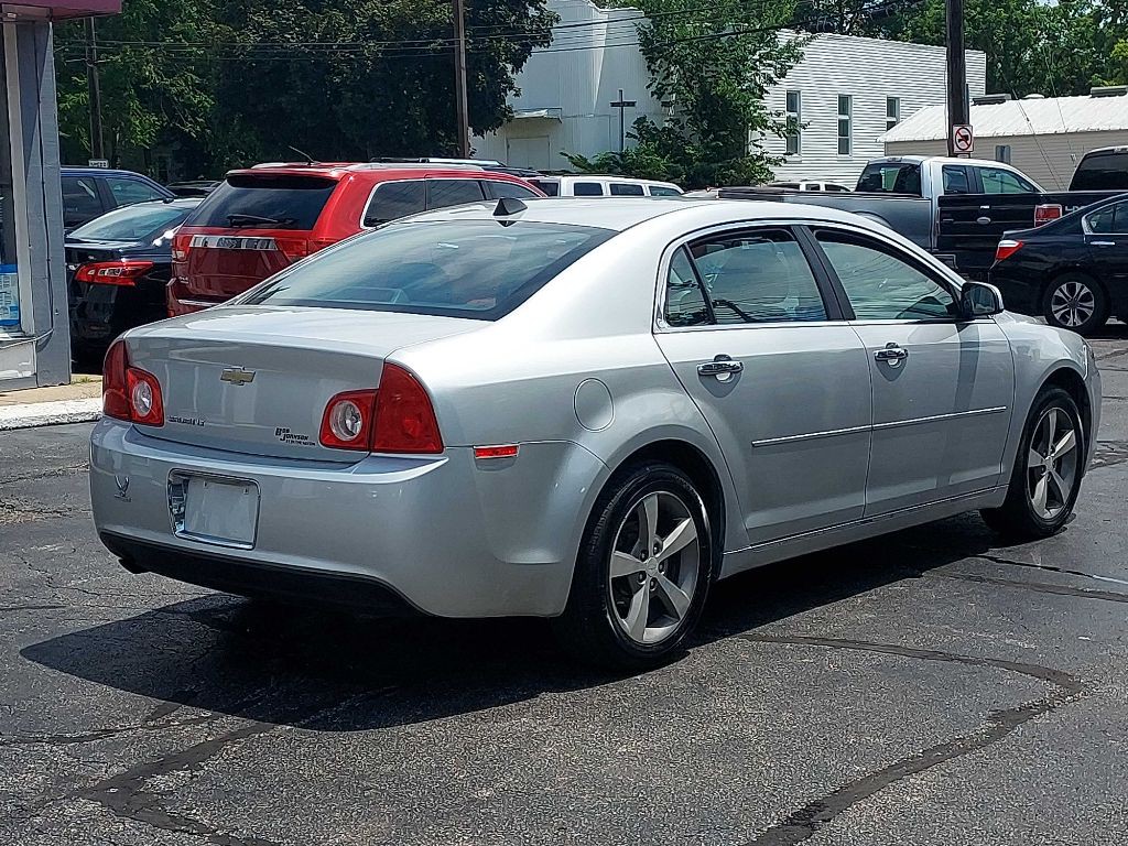 2012 Chevrolet Malibu Image 3