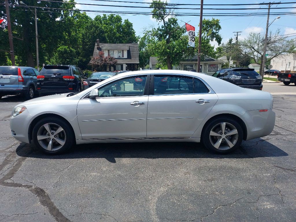 2012 Chevrolet Malibu Image 8