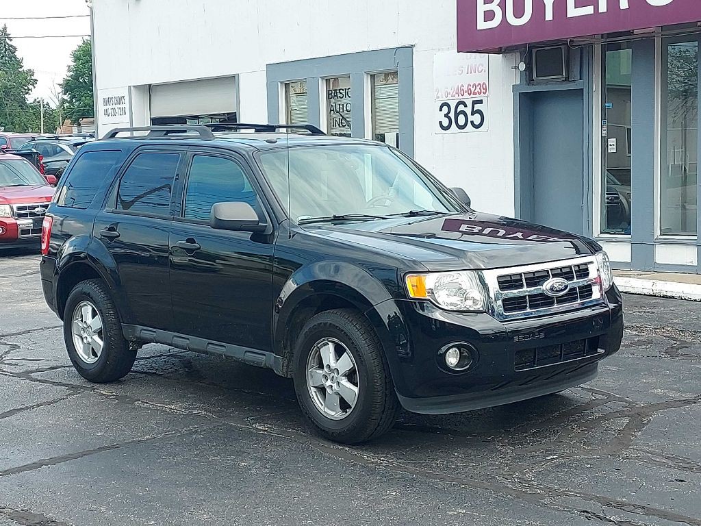 2012 Ford Escape Image 2