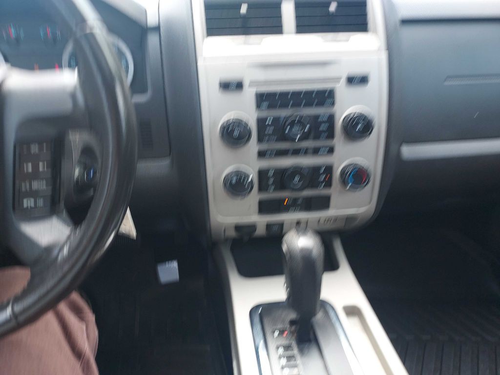 2012 Ford Escape Image 17
