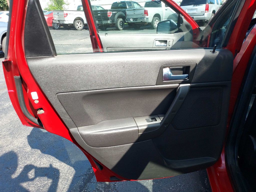 2009 Ford Focus Image 13