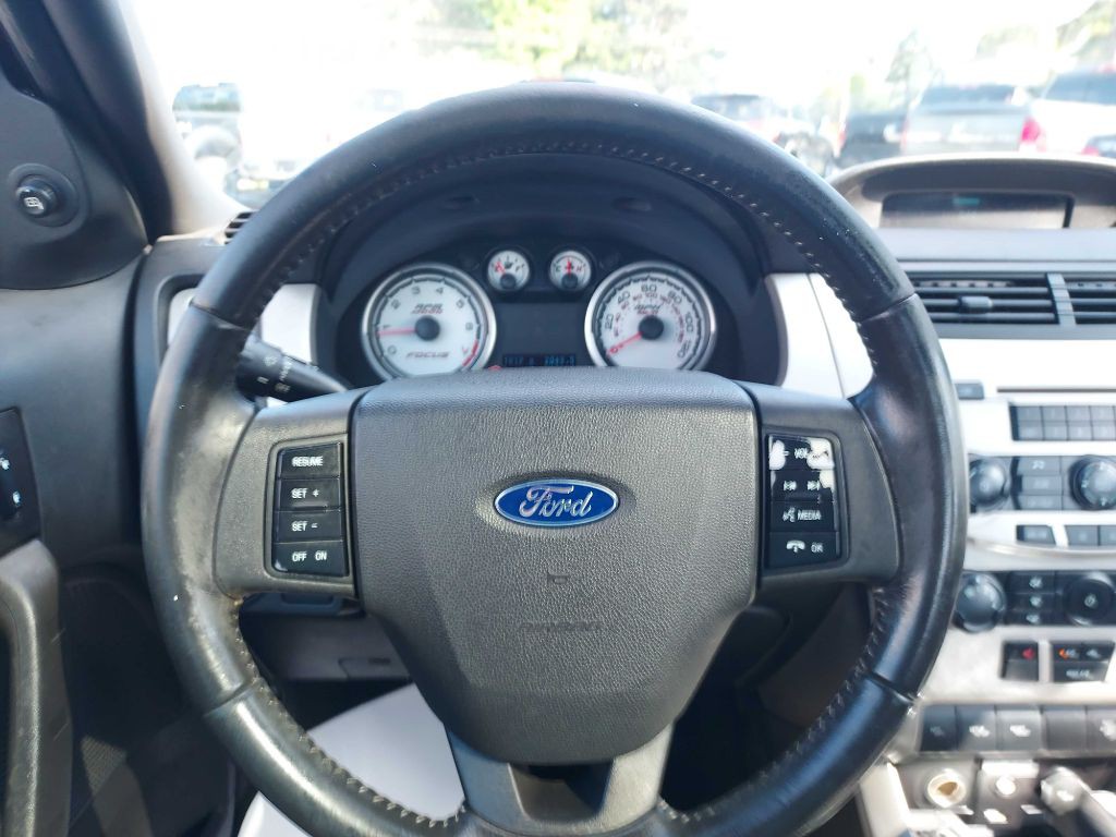 2009 Ford Focus Image 15