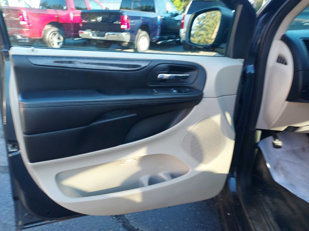 2014 Dodge Grand Caravan Image 8