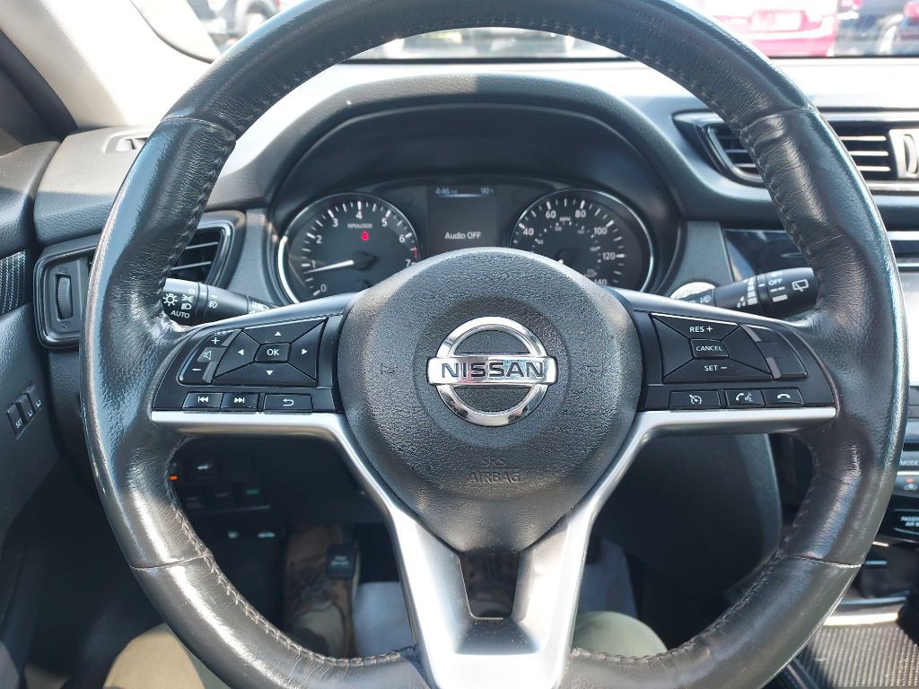 2017 Nissan Rogue Image 19