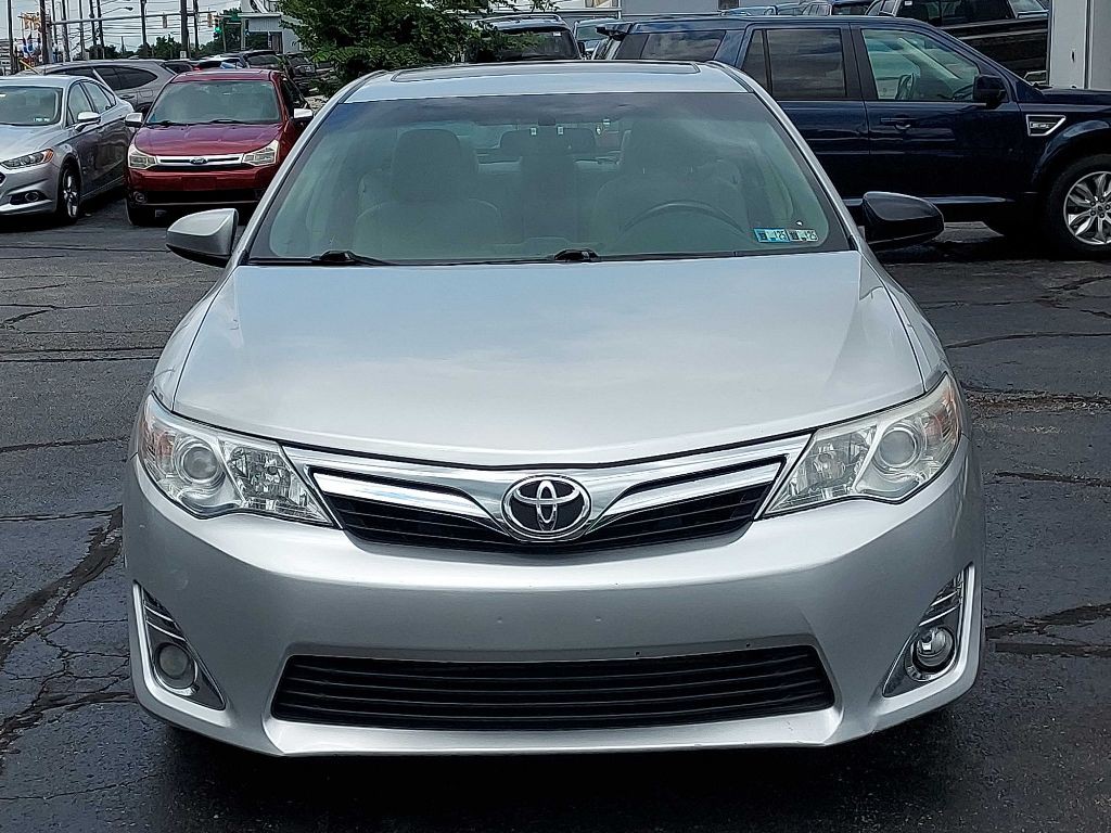 2014 Toyota Camry Image 6