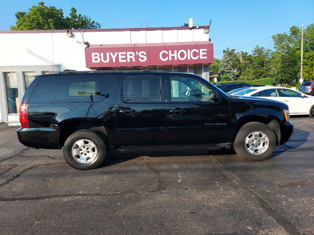 2014 Chevrolet Suburban Image 7