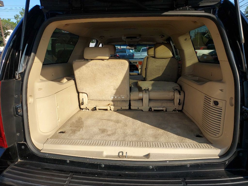 2014 Chevrolet Suburban Image 15
