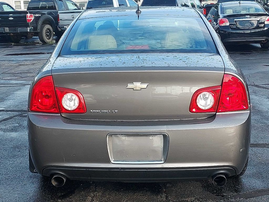 2010 Chevrolet Malibu Image 6