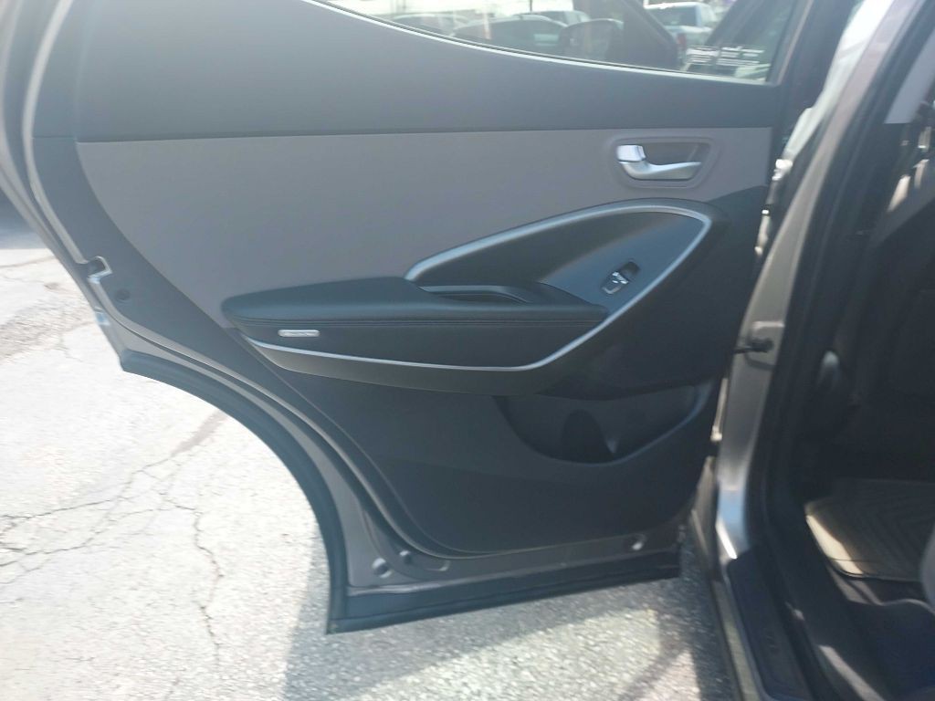 2017 Hyundai Santa Fe Sport Image 12
