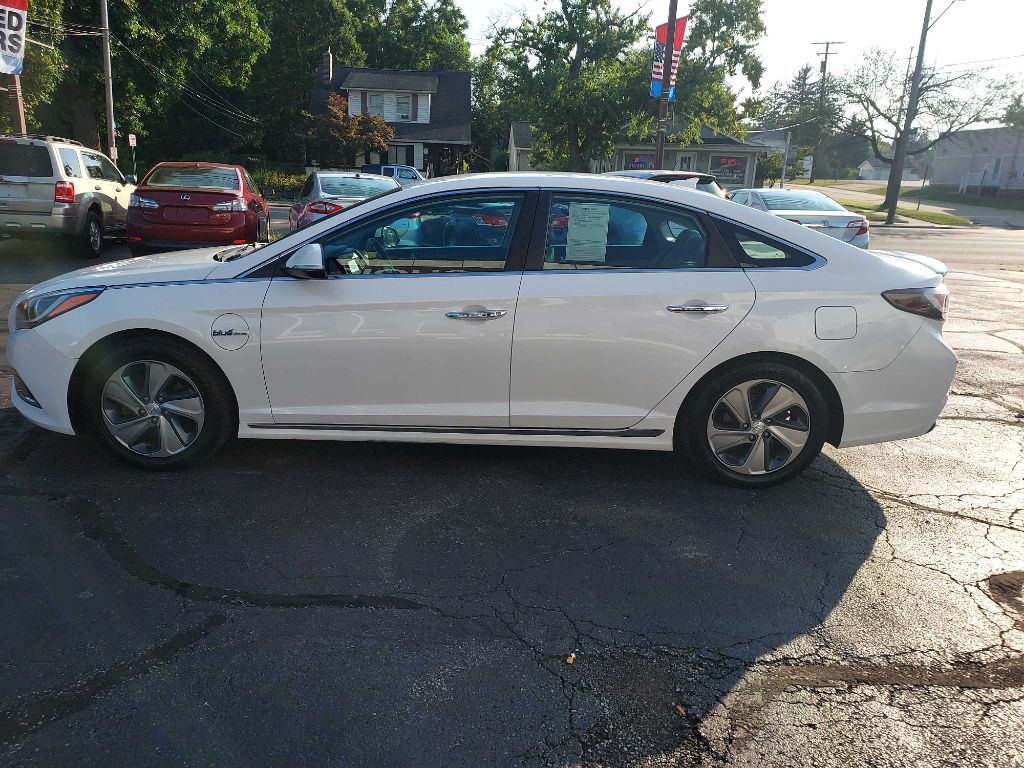 2017 Hyundai Sonata Image 8