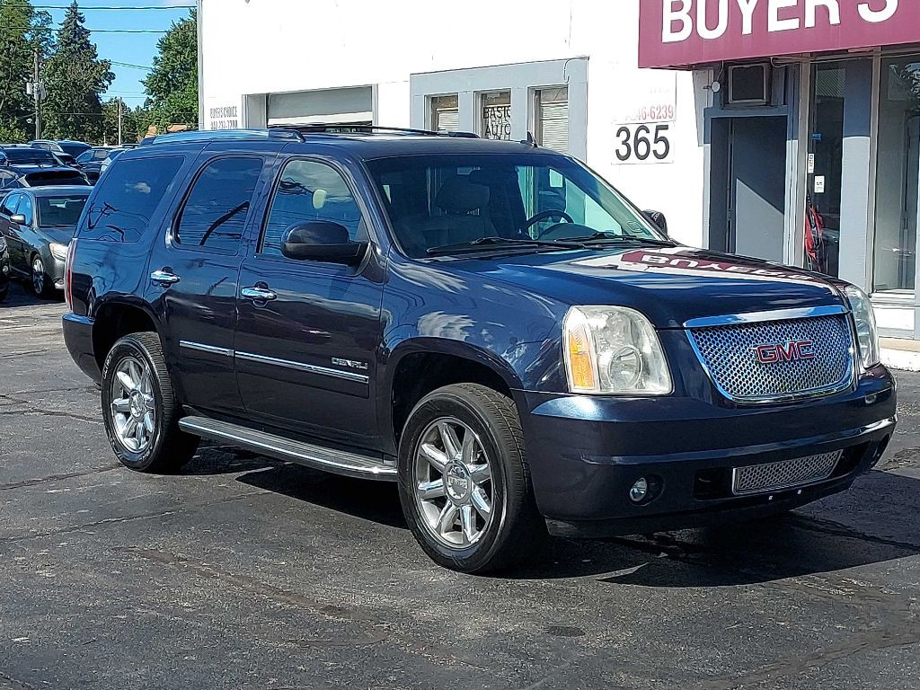 2013 GMC Yukon Image 2