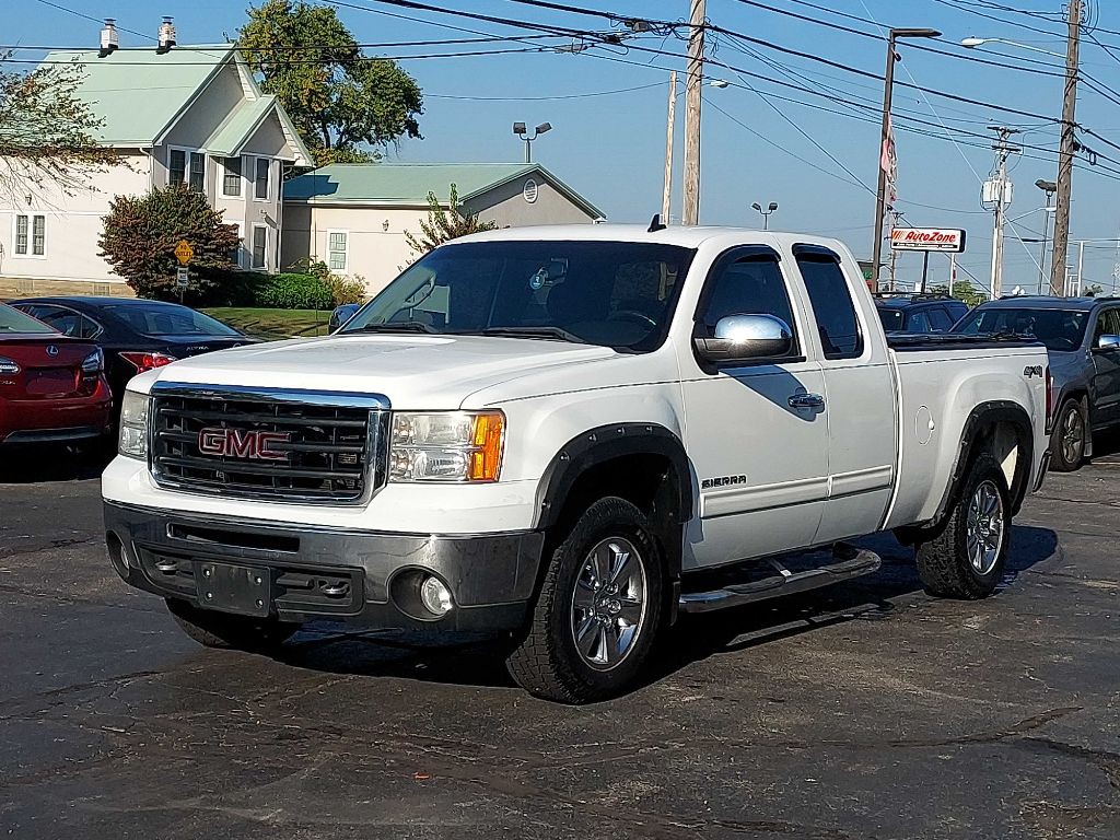 2011 GMC Sierra Image 1