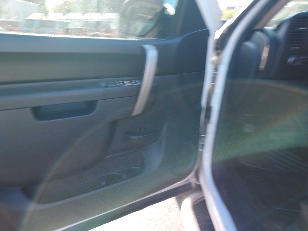 2011 GMC Sierra Image 10