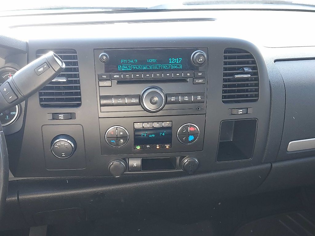 2011 GMC Sierra Image 15