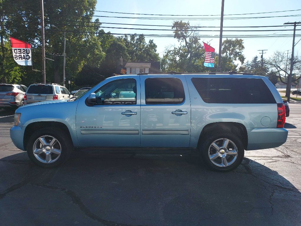 2011 Chevrolet Suburban Image 8