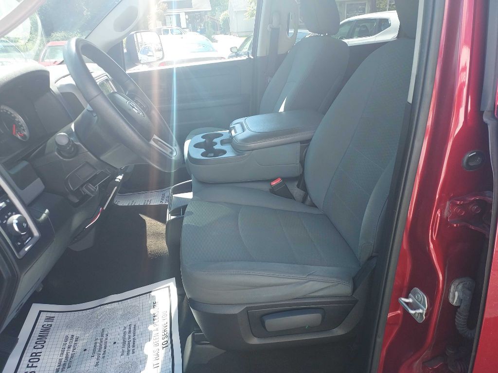 2014 RAM 1500 Image 9