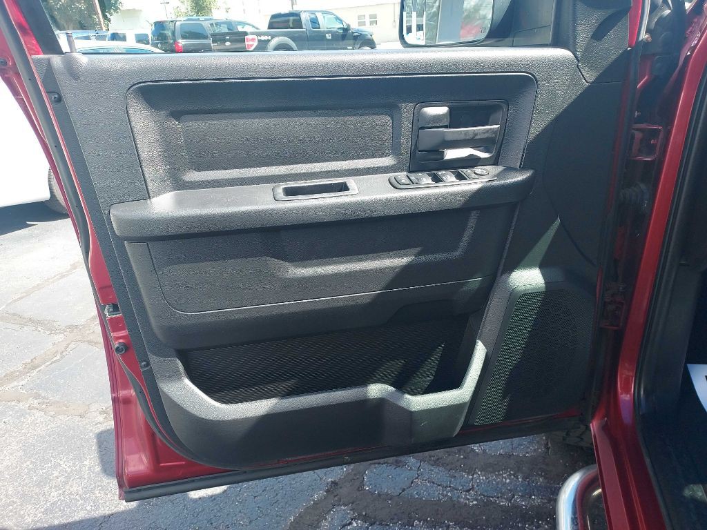 2014 RAM 1500 Image 11